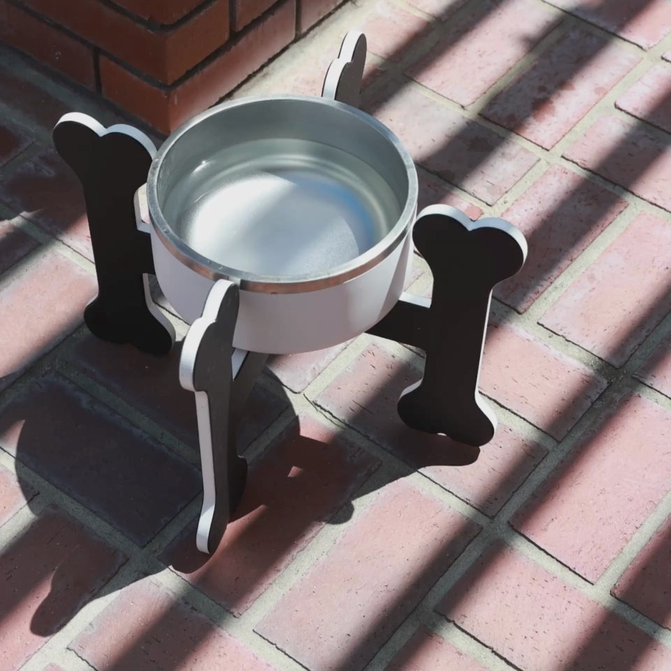 Medium Elevated Dog Bowl Holder – Recycled Plastic